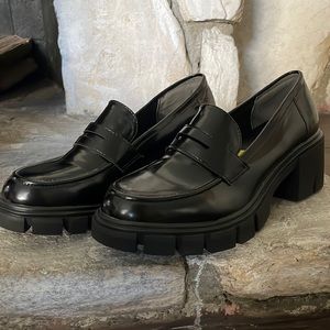 Chunky loafers